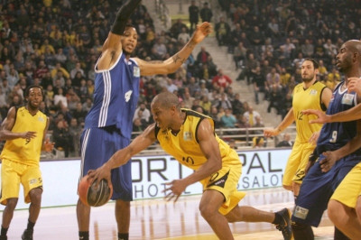 Άρης: Γλίτωσε τα χειρότερα ο Τόμας