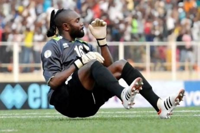 Πανηγυρισμό με τα … οπίσθια ο γκολκίπερ της Λ.Δ. του Κονγκό (video)