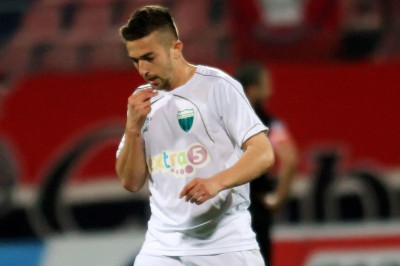 Λεβαδειακός: Διπλό «διαζύγιο»