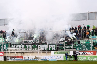 Θύρα 13: «Κυριακή κοντή γιορτή…» (photos)