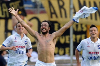 Ρεκόμπα: Ο «κινέζος» με ειδικότητα  στα γκολ με κόρνερ (videos+photos)