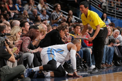 Ντένβερ Νάγκετς: Λούστηκε με… μπύρα ο παθιασμένος Ράντι Φόι (video)