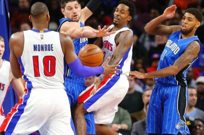 Ντιτρόιτ Πίστονς: «Θεϊκός» Τζένινγκς με Μάτζικ (videos)