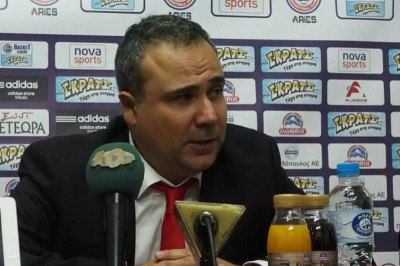 Φλεβαράκης: «Να δώσουμε ό,τι έχουμε και δεν έχουμε»