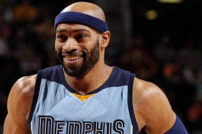 Μέμφις Γκρίζλις: Εικοσαετία σκέφτεται ο Βινς Κάρτερ!