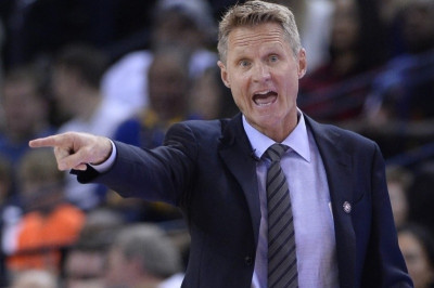 Γκόλντεν Στέιτ Ουόριορς: Αποφασίζει για Κόμπι ο Κερ!