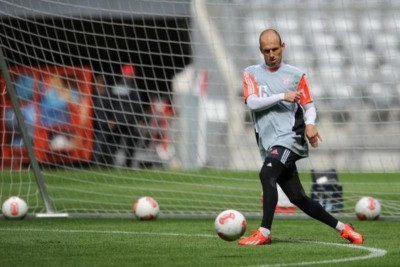 Ο Ρόμπεν έτοιμος να … ξαναβομβαρδίσει (video)