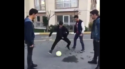 Τουρκία: Αν δεν μπορείς... μην κάνεις ντρίμπλες, καλέ μου! (video)