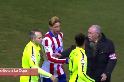 Γερός …τσαμπουκάς Τόρες με Νεϊμάρ στο ημίχρονο του Ατλέτικο–Μπαρτσελόνα (video)