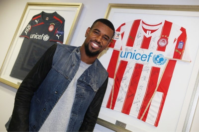 Ολυμπιακός: Η πρώτη «ελληνική» μέρα του Σαντάνα (video)