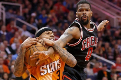 Φίνιξ Σανς: Επιβίωσαν με Μπουλς (videos)