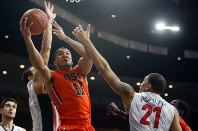 NCAA: Εύκολη νίκη για Αριζόνα (videos)