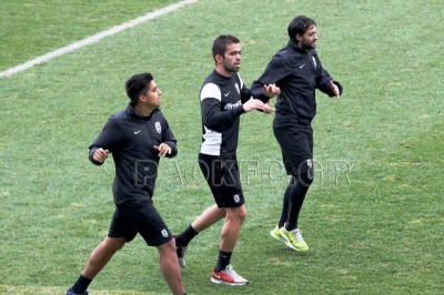 ΠΑΟΚ: Θεραπεία Σαλπιγγίδης, Πόζογλου