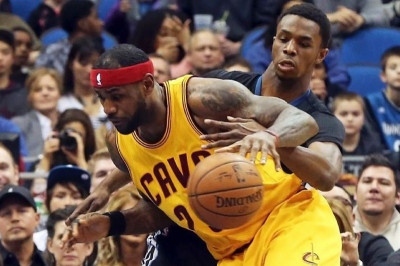 Κλίβελαντ Καβαλίερς: Έδειξε… αγάπη ο Λεμπρόν στη Μινεσότα (videos)