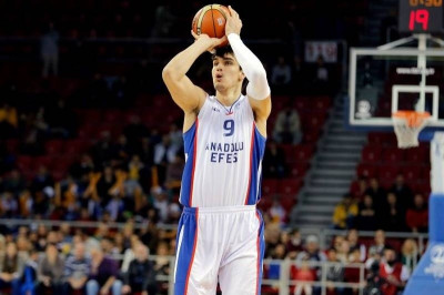 Σάριτς στο Onsports: «Όνειρό μου Παναθηναϊκός, Ολυμπιακός και Ελλάδα» (photos+videos)