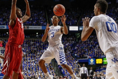 NCAA: Ομόφωνη πρωτιά για Κεντάκι