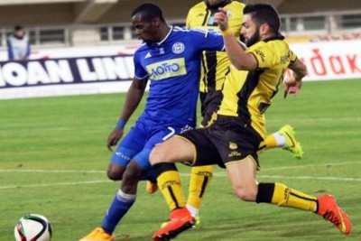 Λαμία: Επαφές με Καμαρά