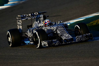 Ρεντ Μπουλ: Μονοθέσιο... ζέβρα εμπνευσμένο από τον Φέτελ! (photos+video)