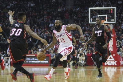 Χιούστον Ρόκετς: Στο περιθώριο και ο Τζέιμς Χάρντεν