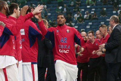 Ολυμπιακός: Τιμή στο Χάινς