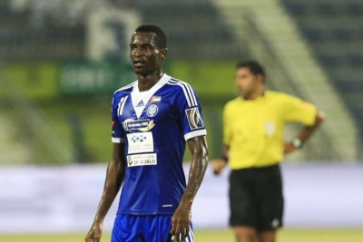 Την πιο  γελοία κίτρινη κάρτα …ever  o Τουρέ (video)