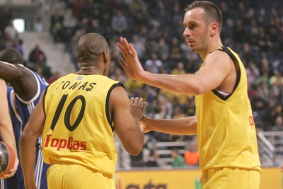 Άρης: Εκτός Τόμας, Πάσαλιτς