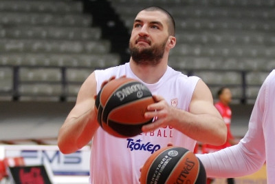 Ολυμπιακός: Μπήκε ο Καββαδάς