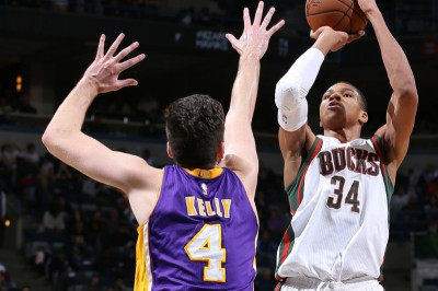 Μιλγουόκι Μπακς: Το επόμενο ρεκόρ του Αντετοκούνμπο…