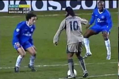 Το … έκανε όπως ο Ροναλντίνιο μικρός της Μπαρτσελόνα (video)