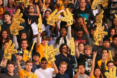 NCAA: Θετικός Δημακόπουλος στην ήττα του Ιρβάιν (videos)