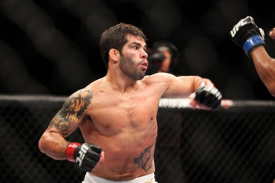 UFC Fight Night 67: Στα πιτς ο Raphael Assuncao, νέο main event