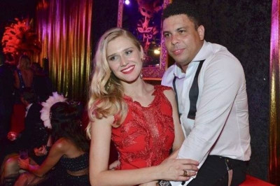 Ρονάλντο: Επισημοποίησε τη σχέση του με την ξανθιά Σελίνα (photos)