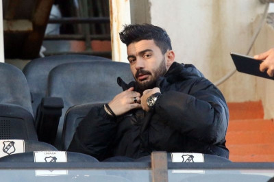 ΠΑΟΚ – Ολυμπιακός: Σπασμένο το αμάξι του Κλάους (photo)