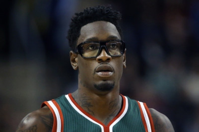 Μιλγουόκι Μπακς: Παραμένει τιμωρημένος ο Λάρι Σάντερς