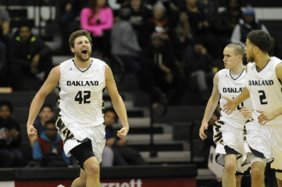 NCAA: Δύσκολη βραδιά για Πέτρο και Μπέμπη (videos)