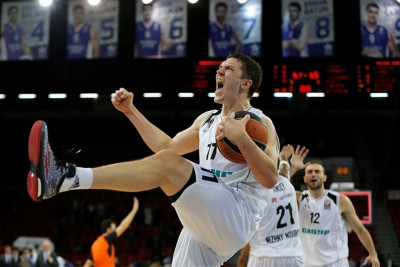 Αντόνοφ: «Να δοκιμάσουμε την τύχη μας απέναντι στον Ολυμπιακό»