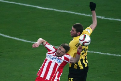 Ολυμπιακός - ΑΕΚ: Η ισοφάριση του Διαμαντάκου (video)