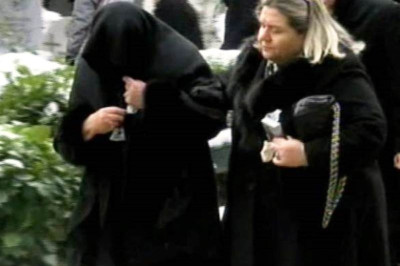 Κατέρρευσε η Βέφα Αλεξιάδου μέσα στην εκκλησία