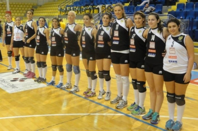 Βόλεϊ: Δεύτερη η ΑΕΚ των Οικονόμου - Κουντουρά