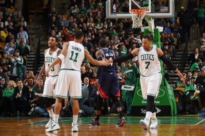 Μπόστον Σέλτικς: Πυροβόλησε… γεράκια ο Τέρνερ (videos)