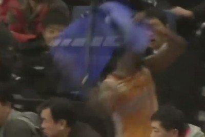 Κίνα: Σόου... ξύλου από πρώην παίκτη του Ολυμπιακού! (videos)