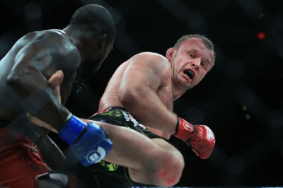 Bellator 133: «Δολοφονικός» Shlemenko με Manhoef (videos)