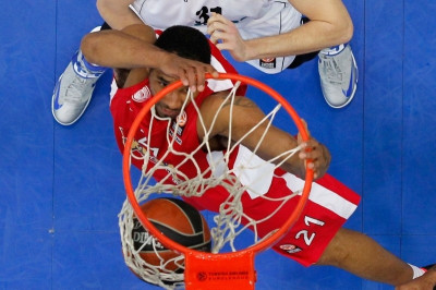 Ευρωλίγκα: Με Σπανούλη, Ντάρντεν το Top 10 (video)