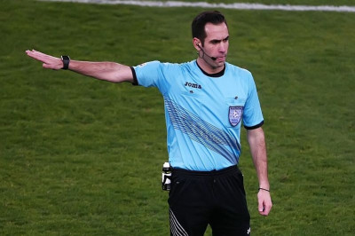 Ολυμπιακός: «Παγκόσμιο ρεκόρ ο Παπαπέτρου»