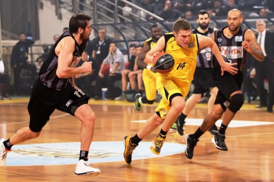 Βεζένκοφ: «Αφοσιωμένος στη δουλειά μου»