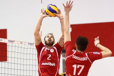 Τακουρίδης: «Δε μιλάω για τους οπαδούς...»