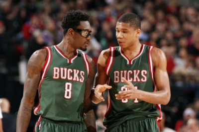 Μιλγουόκι Μπακς: Τελειώνουν Λάρι Σάντερς