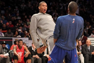 Γιάννης Αντετοκούνμπο: «Μπράβο Θανάση!»