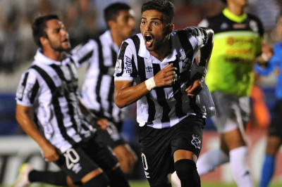 Copa Libertadores:Απίστευτο γκολ και επικός πανηγυρισμός  (video)