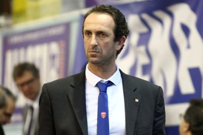 Χουγκάζ: «Ο Πανιώνιος είναι άρρωστος»